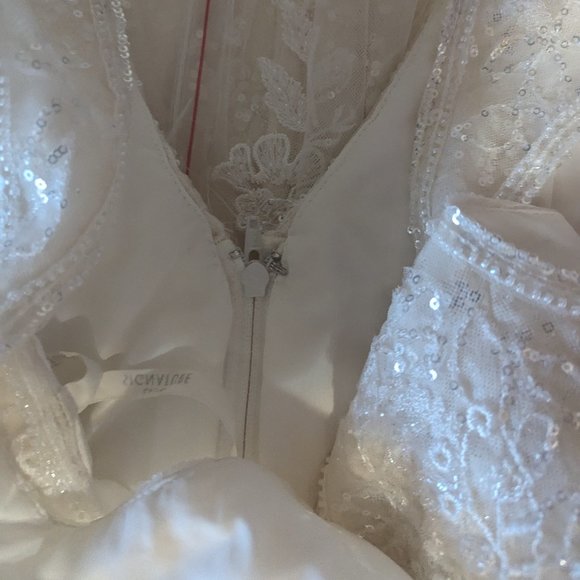 floral sequin feathered wedding dress Galina Signature size 18w - Picture 6 of 9